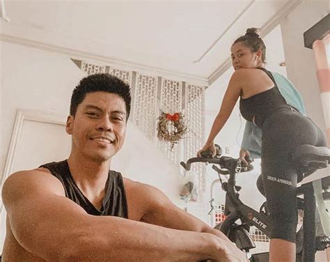 Kim Molina on living together with boyfriend Jerald .